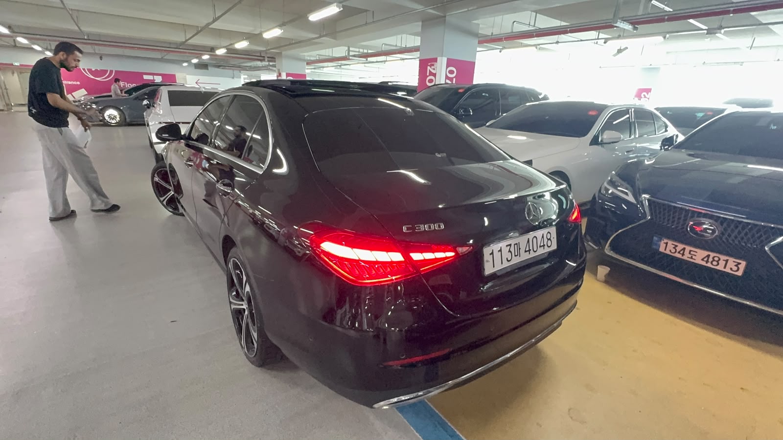 C300