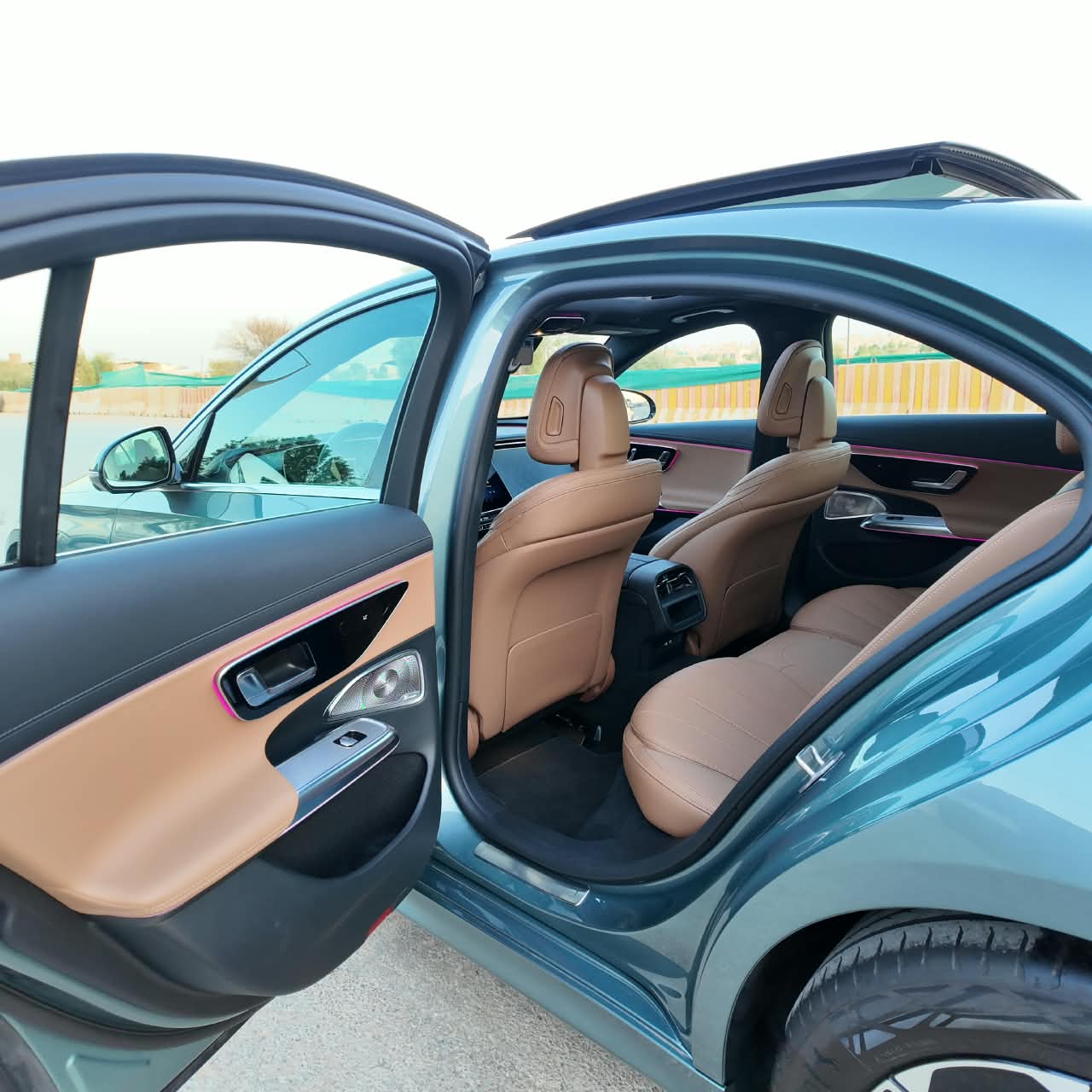 E200