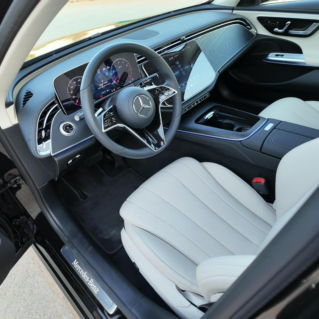 E200