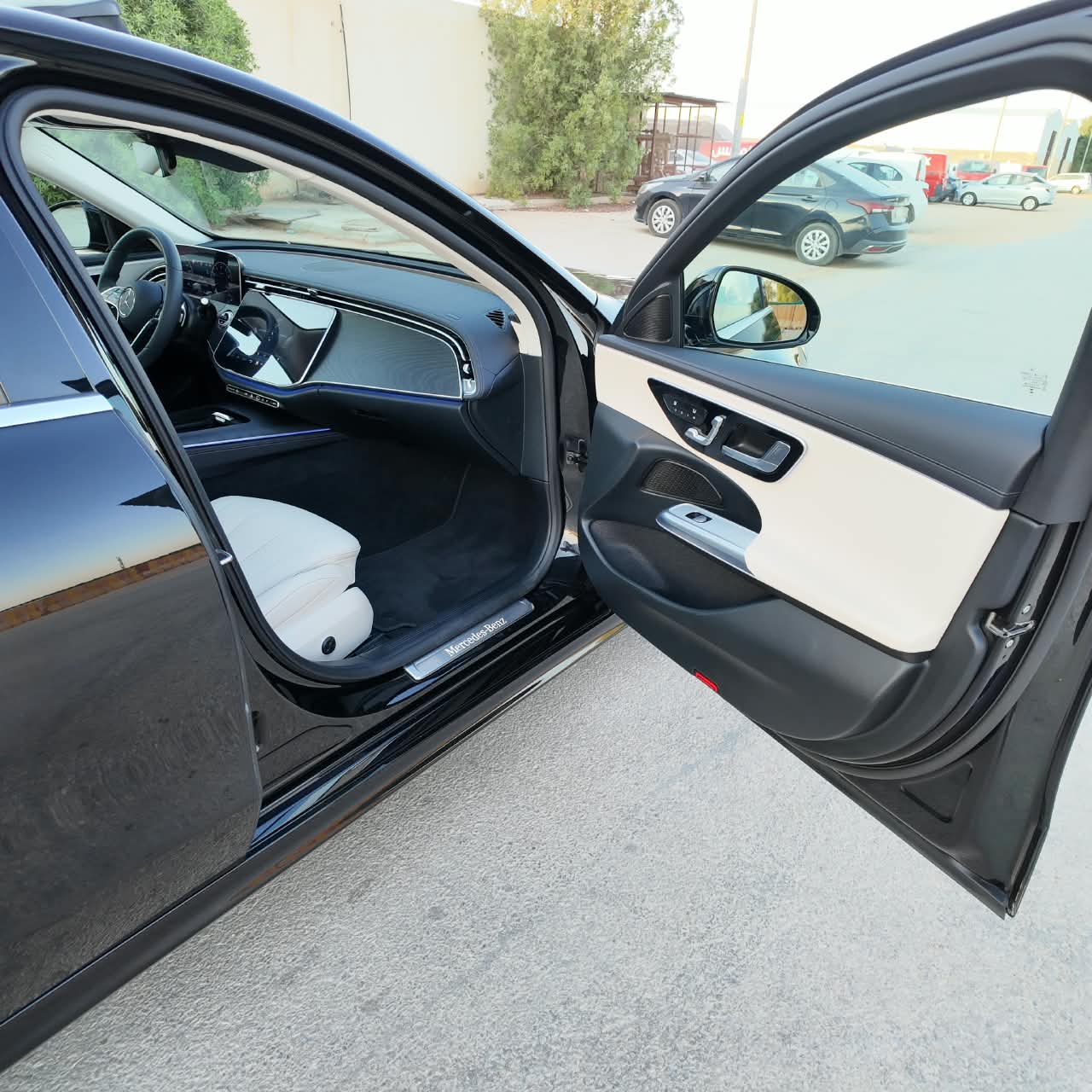 E200