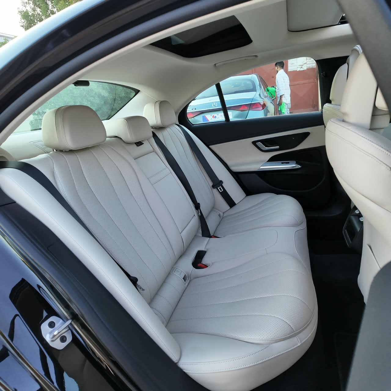 E200