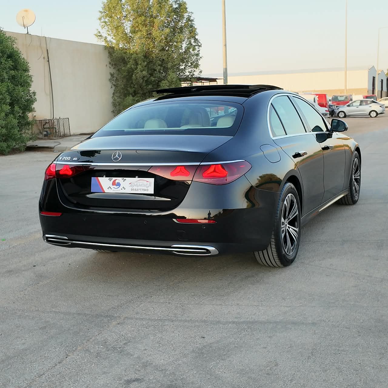 E200