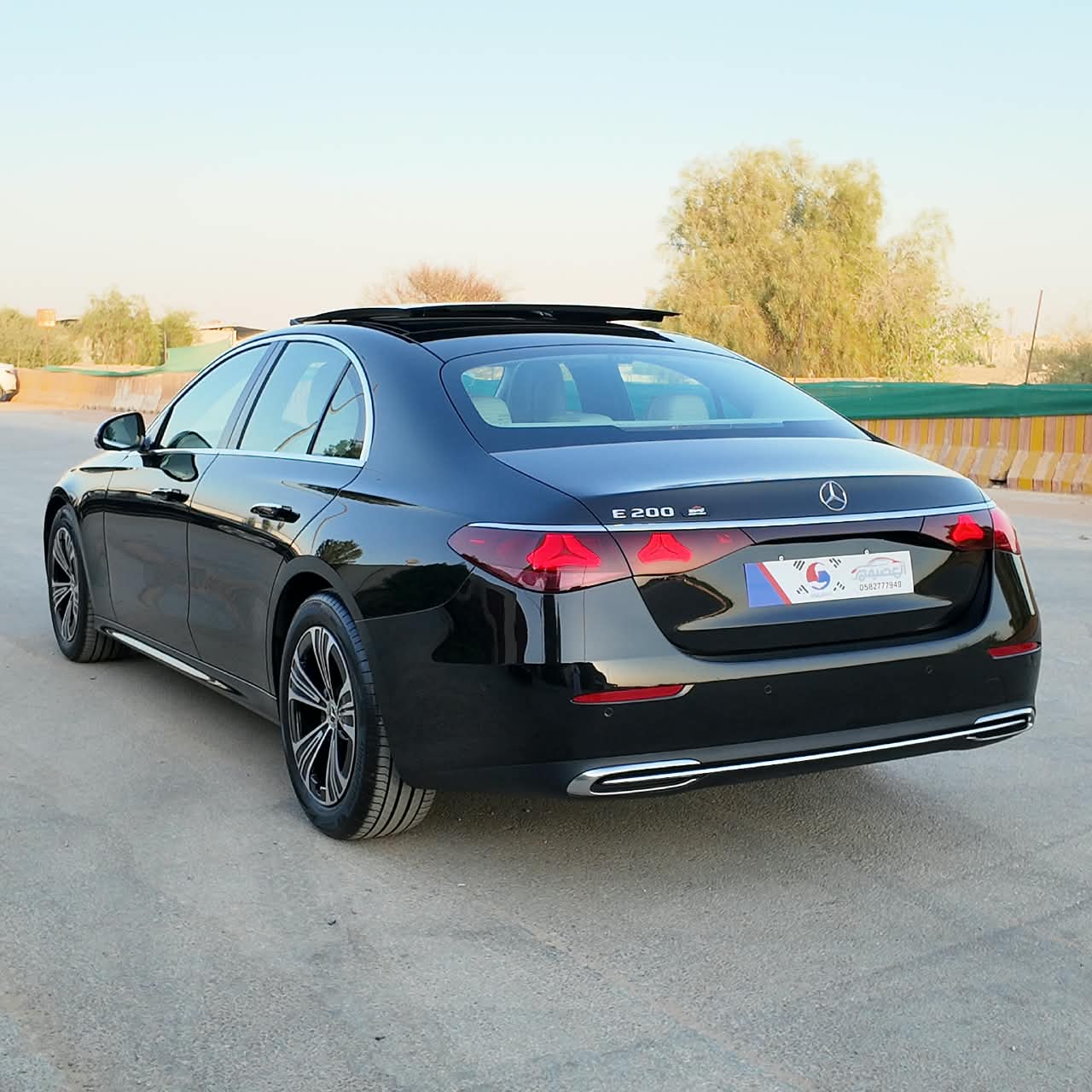 E200