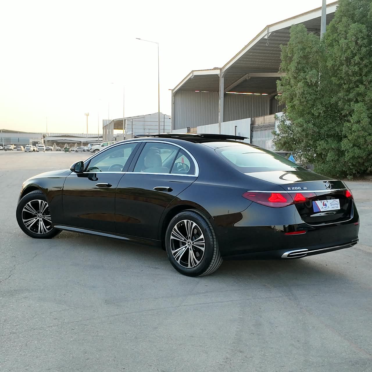 E200