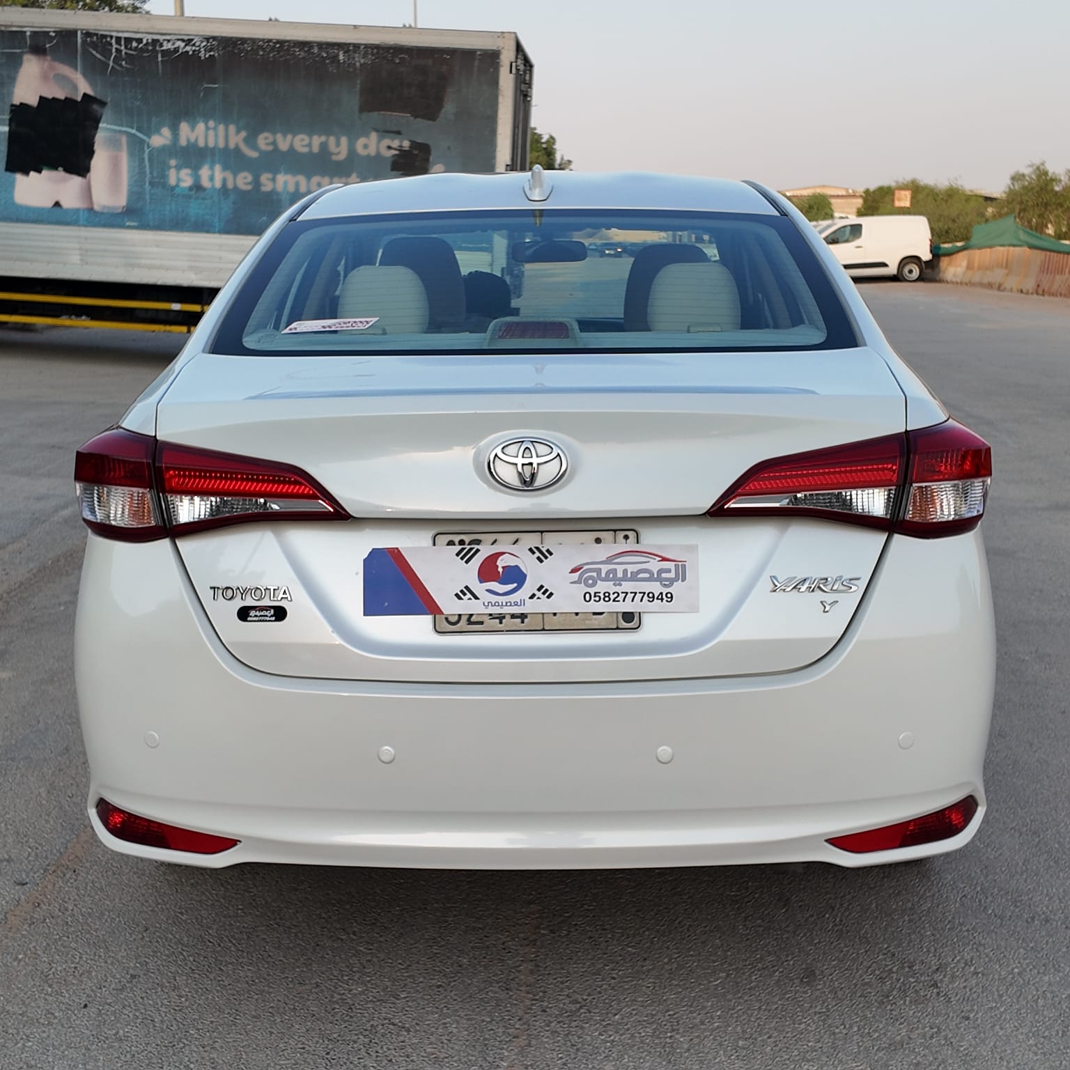 TOYOTA Yaris Y