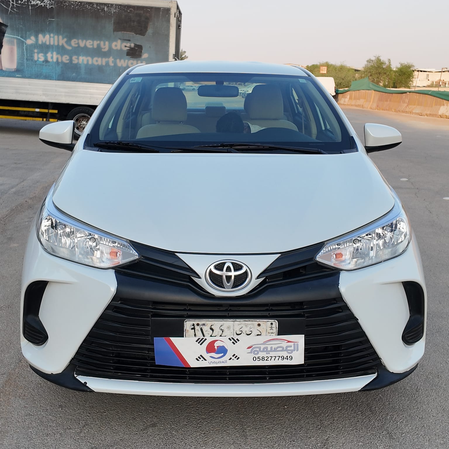 TOYOTA Yaris Y