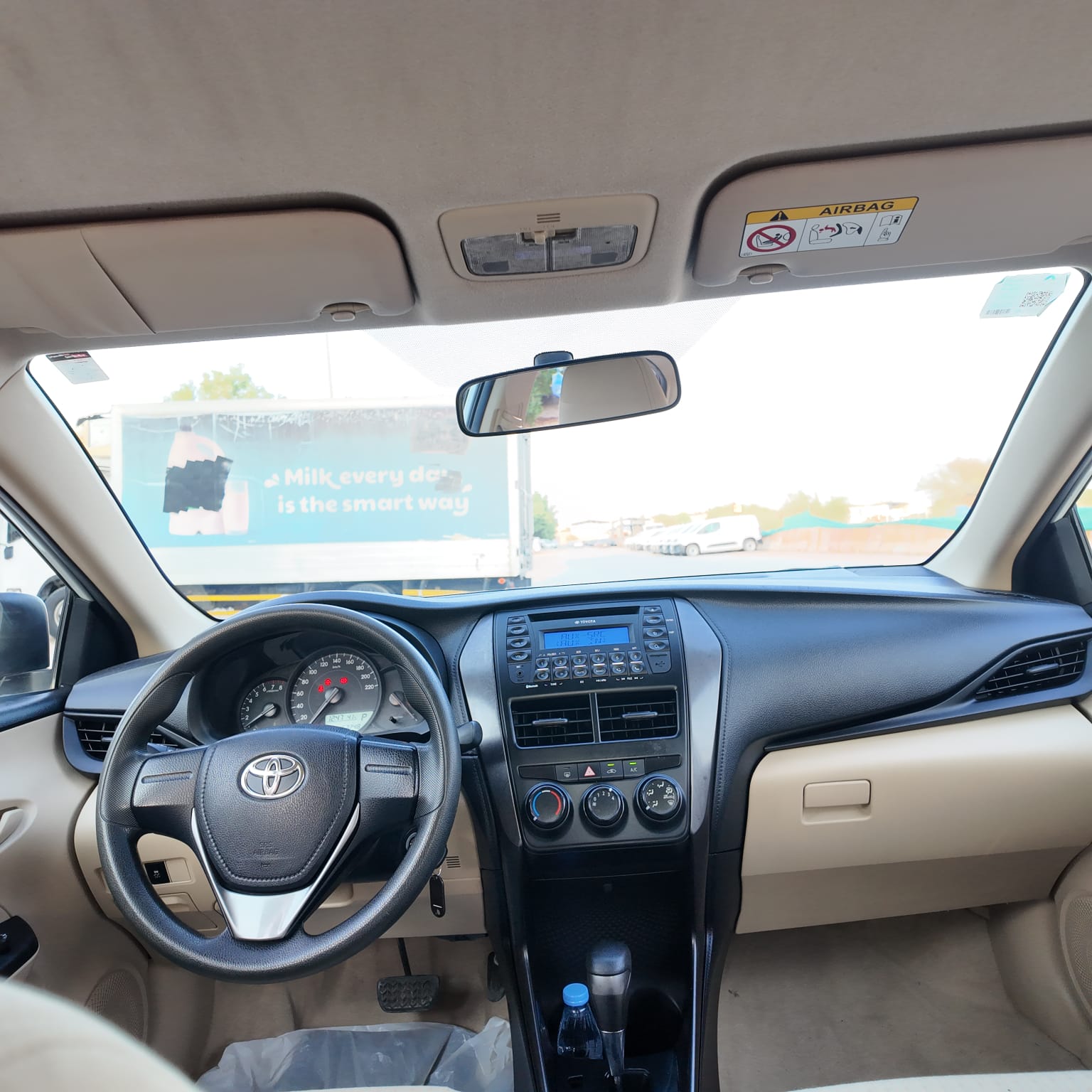 TOYOTA Yaris Y