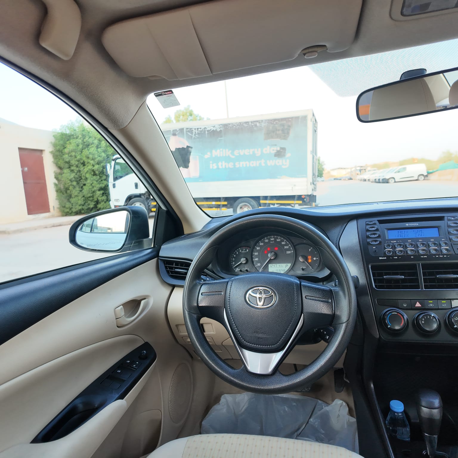 TOYOTA Yaris Y