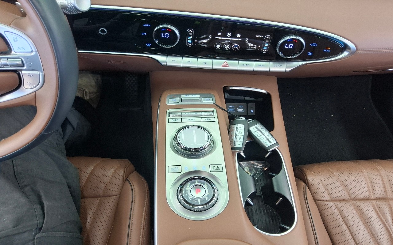 GV70