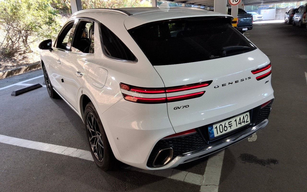 GV70